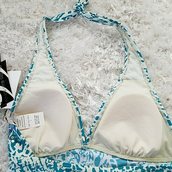 NWT, very pretry bathing suit. Size M - Picture 6 of 7